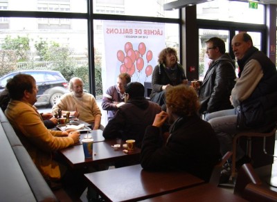 packed into a well-known Angoulême restaurant packed into a well-known Angoulême restaurant